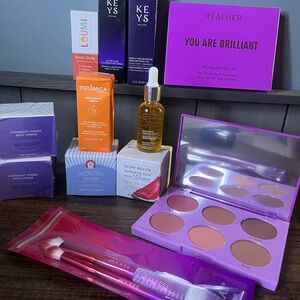 RealHer You Are Brilliant Blush Palette with Skincare Set